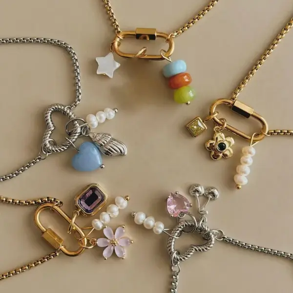 PVD Coated 18K Gold Plated Conch Heart Shape Flower 201 Stainless Steel 304 Retro Classic Style Waterproof Non Tarnish Pendant Necklace