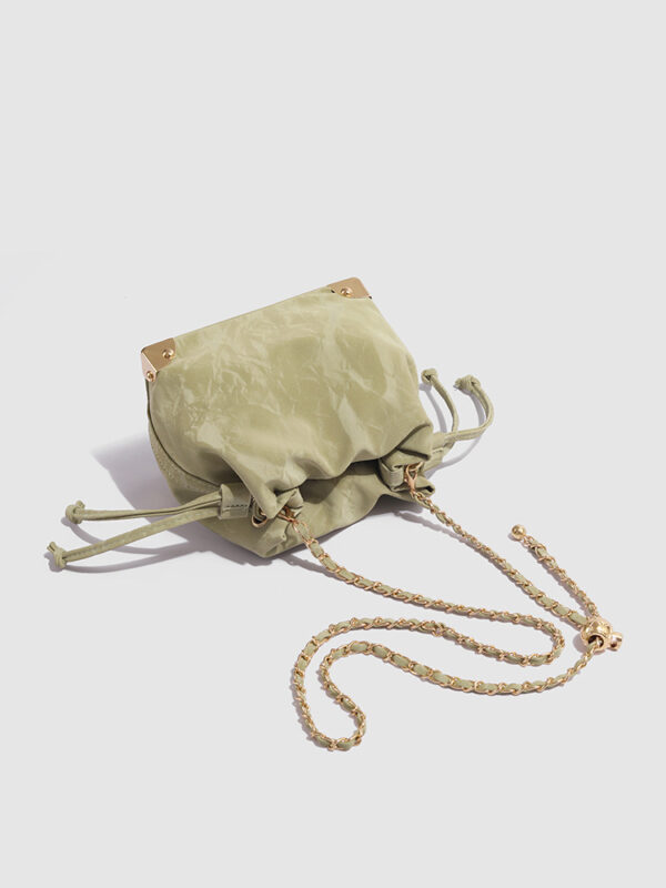 oly-b22ce81688be60fecb7a882c15a1535c Wholesale Niche Design Chain Cloud Bucket Bag Women's High-end Sense awstring Commuter Shoulder Crosbody Bag