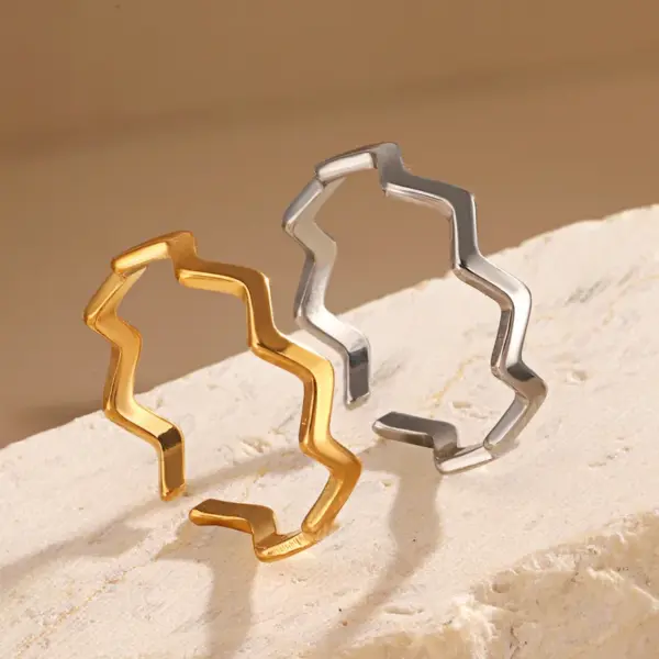 Wholesale Ion Plating (IP) 18K Gold Plated Waves Lines 304 Stainless Steel Elegant Glam Hip-Hop Waterproof Non Tarnish Open Rings