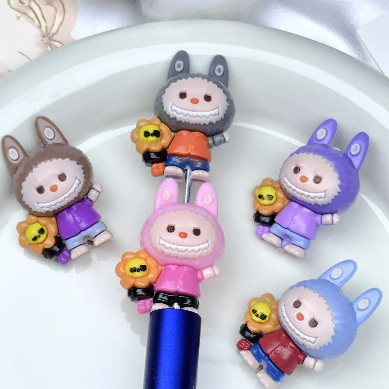 Wholesale Soft rubber cartoon fabric beaded pen aessories, mobile phone keychains, bag charms, DIY handmade jewelry materials