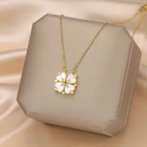 Golden Open Four-Leaf Clover