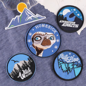 Wholesale Computer embroidery logo round iceberg forest badge logo clothing accessories badge cloth label adhesive patch embroidery cloth sticker