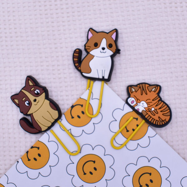 Wholesale Random 50pcs Cartoon Kitten Bookmark Pvc Soft Rubber Paper Clip