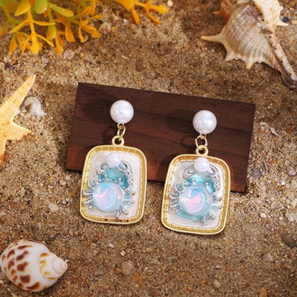 Wholesale French-Style Mori Monet Garden Light Luxury High-End Earrings for Women, Elegant and Sweet Fresh Floral Shell Holiday Earrings