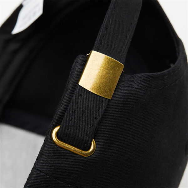 Wholesale in stock Cotton 6 Pieces Light Plate Baseball Cap Outdoor Solid Color All Match Embroidered Logo Hat Men's Wholesale Cap