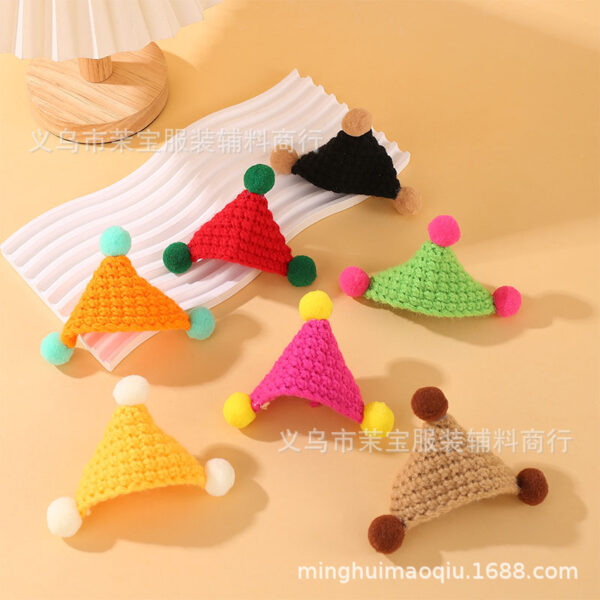 Wholesale Mini Knitted Pet Doll Decorative Triangle Hat Cute Pet Accessories Small Hat DIY Wool Doll Accessories