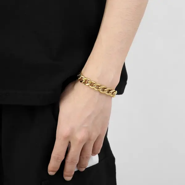 Wholesale 304 Stainless Steel Solid Color PVD Coated Stone-Free 18K Gold Plated Hip-Hop Waterproof Non Tarnish Plating Bracelets