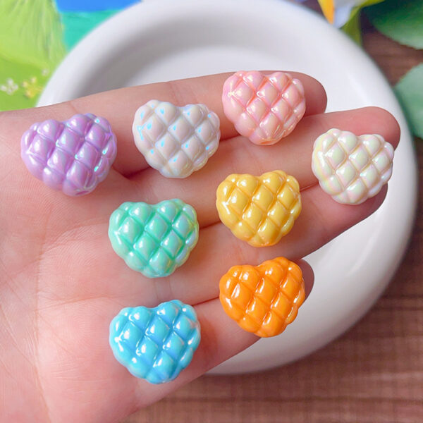 Wholesale Checkered heart-shaped dopamine heart-shaped beads