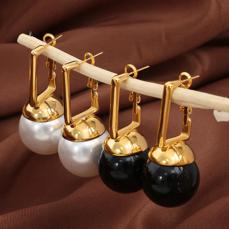 Wholesale 304 Stainless Steel Round PVD Coated Glass Bead Real Gold Plated 18K Gold Simple Style Waterproof Non Tarnish Plating Inlay Drop Earrings