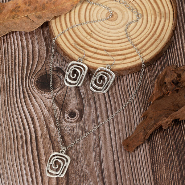 Wholesale Cross-border European and American hollow vortex earrings necklace suit personalized metal earrings pendant jewelry