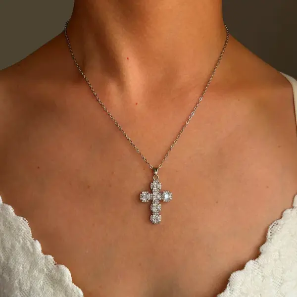 304 Stainless Steel Cross PVD Coated Rhinestones Zircon 14K Gold Plated 18K Gold Plated Sweet Commute Korean Style Waterproof Non Tarnish Surgical Steel Regular Chain Lobster Trigger Clasp Closure Pendant Necklace