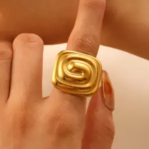 13 18K Real Gold Square 0649