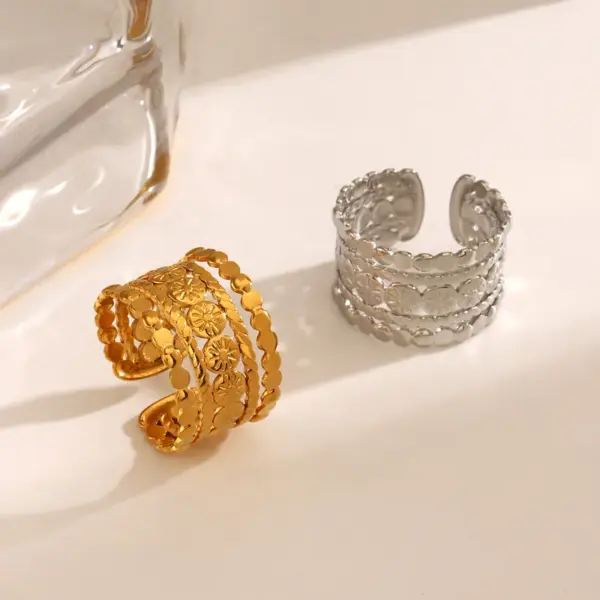 Wholesale Ion Plating (IP) 18K Gold Plated Round 304 Stainless Steel Simple Style Waterproof Non Tarnish Open Rings