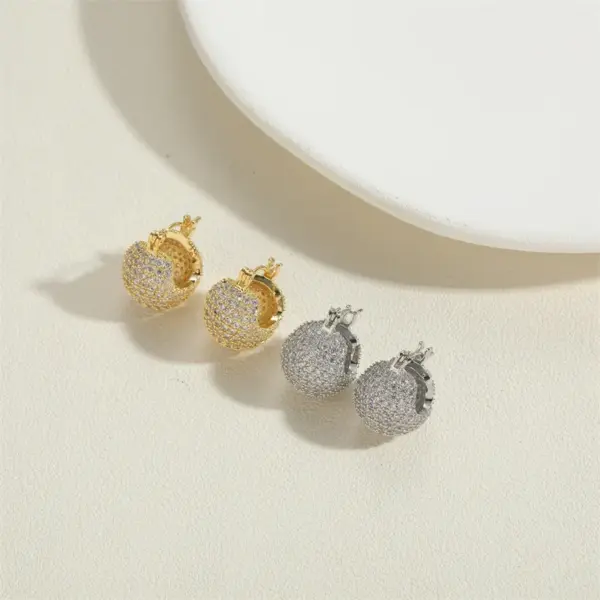 1 Pair Vintage Style Simple Style Commute Round Water Droplets Inlay Copper Zircon 14K Gold Plated Earrings Ear Studs