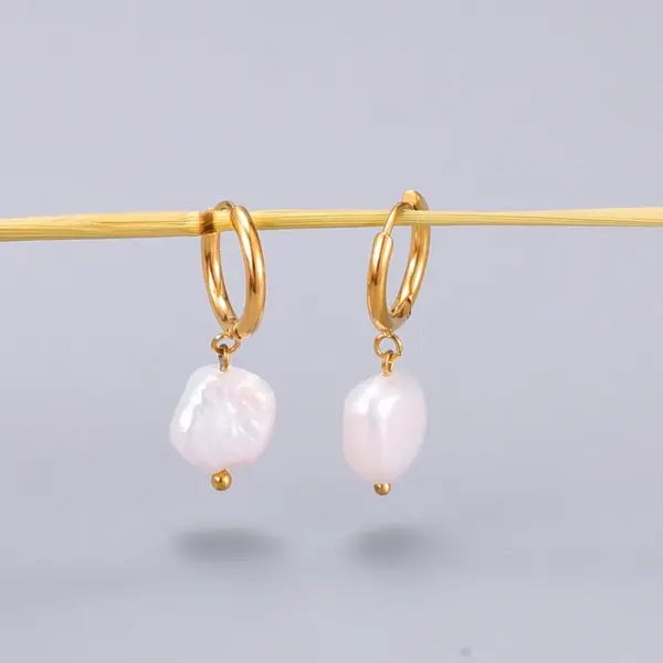Wholesale Elegant Geometric Plating 304 Stainless Steel Titanium Steel Freshwater Pearl 18K Gold Plated Vacuum Plating PVD Coated Drop Earrings