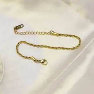 Twist Bracelet