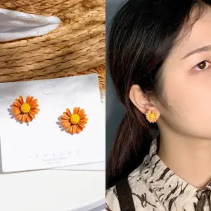 Orange Little Daisy Stud Earrings (Silver Needle)