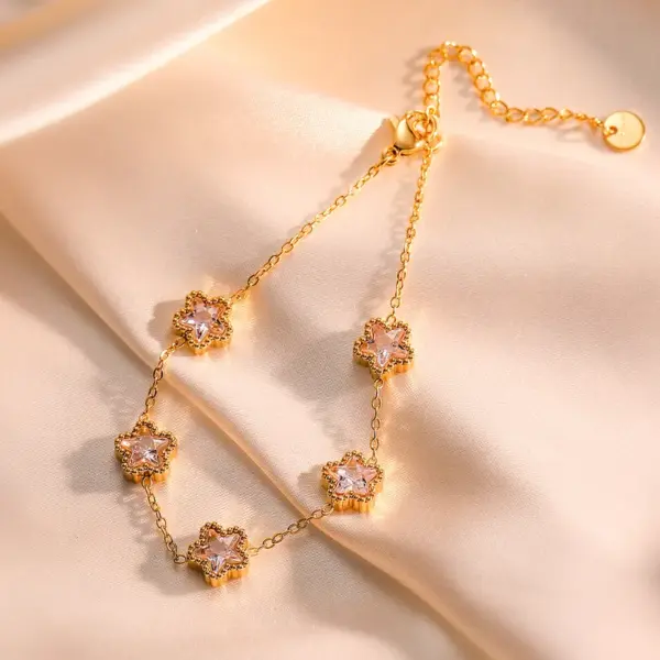 Wholesale PVD Coated 18K Gold Plated Flower 304 Stainless Steel Simple Style Waterproof Non Tarnish 304 Stainless Steel Bracelets