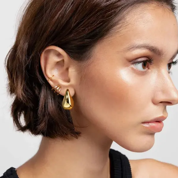 Wholesale 1 Pair Simple Style Commute Water Droplets Plating Copper Gold Plated Silver Plated Ear Studs