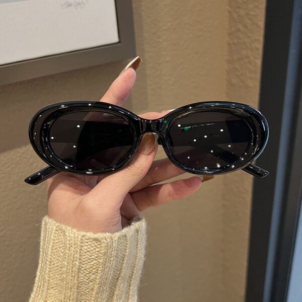 Wholesale Oval white frame sunglasses European and American concave sunglasses Women's Big Face cat eye sun protection high-grade ins slimming