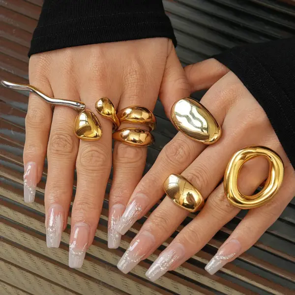 Wholesale Titanium Steel Oval Ring Exaggerated Luxury Sensation Geometric Pattern Hand Jewelry For Women Style