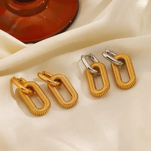 Wholesale 304 Stainless Steel Oval PVD Coated 18K Gold Plated Simple Style Waterproof Non Tarnish Gold Steel Color Drop Earrings