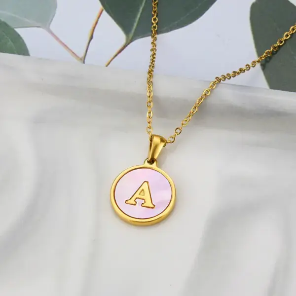 Wholesale Jewelry Simple Style Letter Titanium Steel Shell 18K Gold Plated Plating Inlaid Shell Necklace