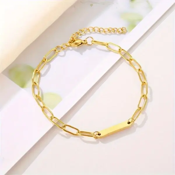 Wholesale 304 Stainless Steel Square Ion Plating (IP) 18K Real Gold Plated Simple Style Classic Style Waterproof Non Tarnish Paperclip Chain Bracelets