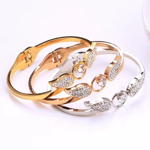 Wholesale Elegant Angel Wings Titanium Steel Inlay Zircon Bangle