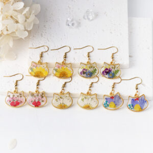 Wholesale New cat head flower earrings color real flower glue French earrings eternal flower jewelry cute gift