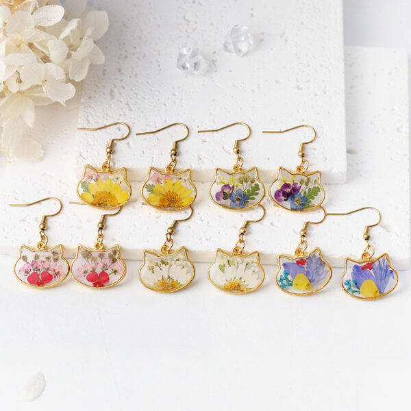 Wholesale New cat head flower earrings color real flower glue French earrings eternal flower jewelry cute gift