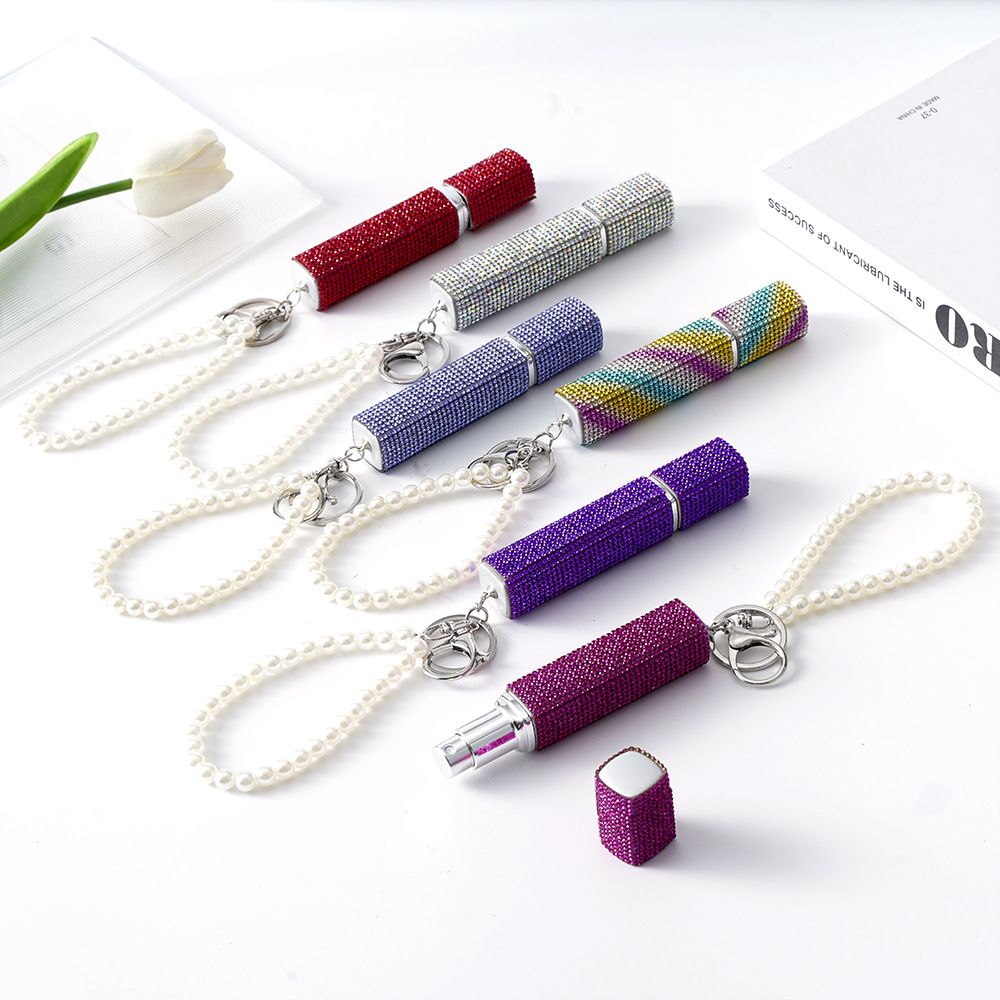 Wholesale Amazon Diamond Creative Hot Selling Girls 10ml Perfume Bottling Keychain rtable Belt