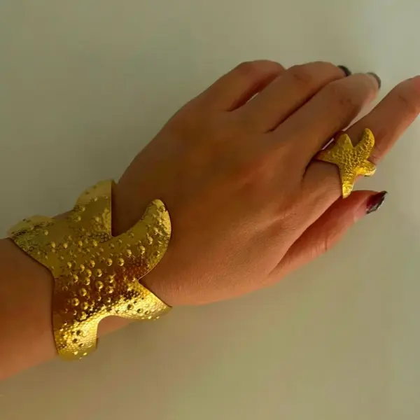 304 Stainless Steel Sun Starfish Turtle PVD Coated Rhinestones Real Gold Plated Marine Style Commute Waterproof Non Tarnish Surgical Steel Gold Bangle