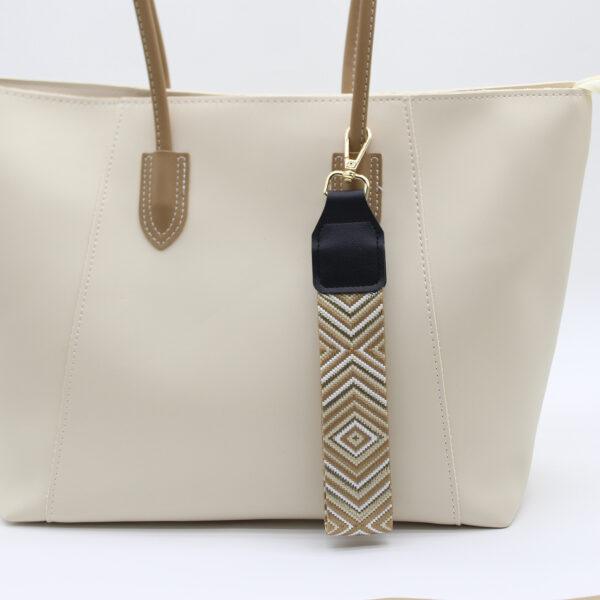 Wholesale New Fashionable Bohemian Style Ethnic Style Wide Gold Wire Webbing Wristband Keychain Bag Lanyard Jewelry Mobile Phone