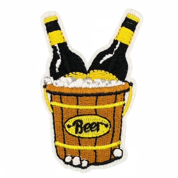 Wholesale New cartoon beer mug embroidered fabric patch, in stock, decorative badge, label, computer embroidery, iron-on patch.