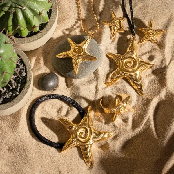 Wholesale 304 Stainless Steel Starfish PVD Coated 18K Real Gold Plated Real Gold Plated Vacation Simple Style Waterproof Non Tarnish Star Gold Rings
