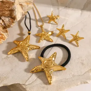 Wholesale 304 Stainless Steel Starfish PVD Coated 18K Real Gold Plated Real Gold Plated Vacation Simple Style Waterproof Non Tarnish Star Gold Rings