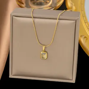 【H616】White Diamond Necklace / Gold