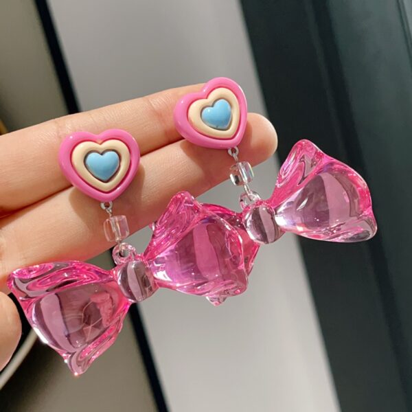 Wholesale Girls' colorful transparent crystal ear clips