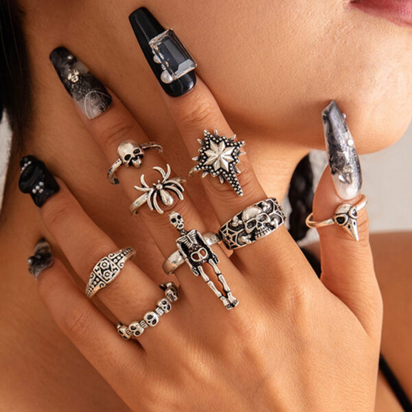 oly-b5e64bba77cb9bf244063df73347a833 Wholesale Halloween dark punk style skull ring set