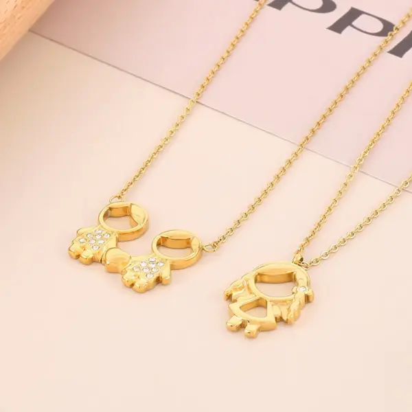 Wholesale 304 Stainless Steel Cartoon Character PVD Coated Artificial Diamond 18K Real Gold Plated Cute Waterproof Non Tarnish Plating Inlay Cable Chain Pendant Necklace