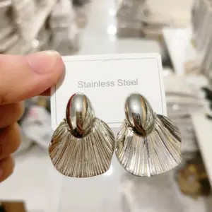 Steel Color Earrings 035 / 18k