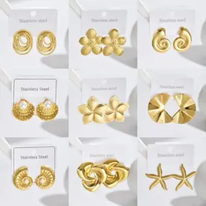 304 Stainless Steel Flower PVD Coated Real Gold Plated 18K Gold Vintage Style Simple Style Waterproof Non Tarnish Ear Studs