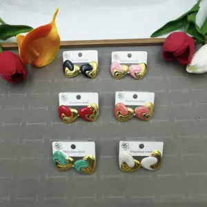 Heart-shaped Half-drop Oil Earrings Random Color / 18k