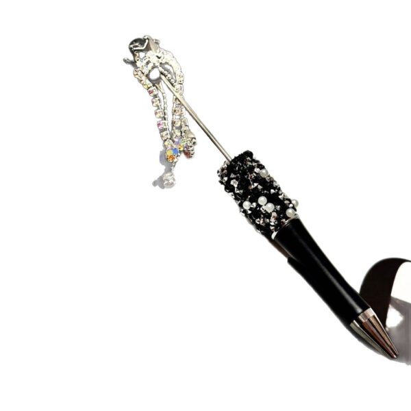 oly-b682fda61013afbf7b66cd91d2d43f31 Wholesale DIY heavy industry beaded pen cross-border super fire hand-set diamond creative pen factory