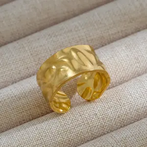 Gold / 57