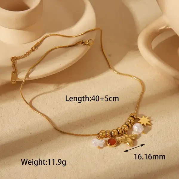 Ion Plating (IP) 18K Gold Plated Red Heart Flower 304 Stainless Steel Simple Style Commute Pendant Necklace