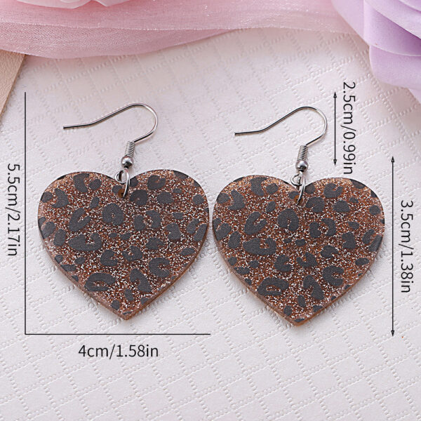 Wholesale Cross-border New Valentine's Day Love Leopard Sequin Pendant Earrings Acrylic Sexy Leopard Earrings Gift