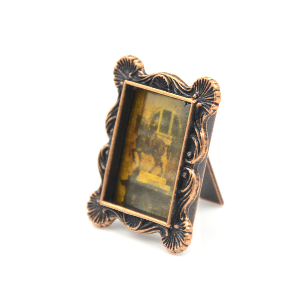 Wholesale 1:12 Dollhouse diy cottage mini furniture scene model aessories golden oil painting photo frame rtrait Gro
