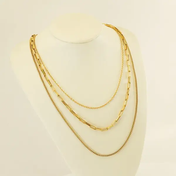 Wholesale PVD Coated 18K Gold Plated Solid Color 304 Stainless Steel Casual Simple Style Waterproof Non Tarnish 304 Stainless Steel Layered Necklaces